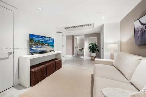 102 24th Street Miami Beach FL 33139