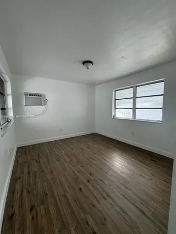 5455 NW NW Miami FL 33127