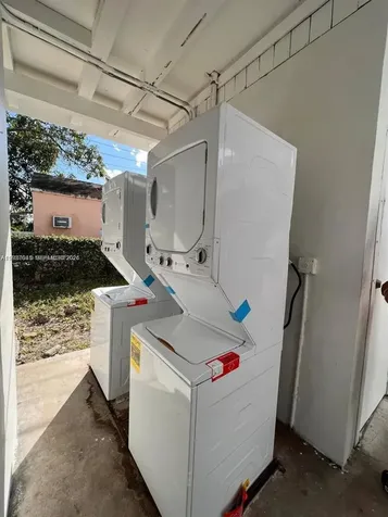 5455 NW NW Miami FL 33127