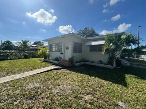 5455 NW NW Miami FL 33127