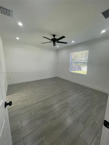 912 W 10th Street Riviera Beach FL 33404