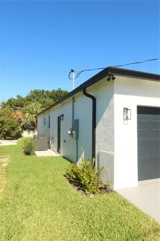 912 W 10th Street Riviera Beach FL 33404