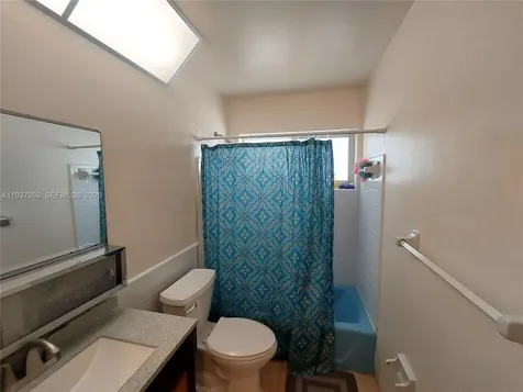 4571 NW 19th Way Tamarac FL 33309