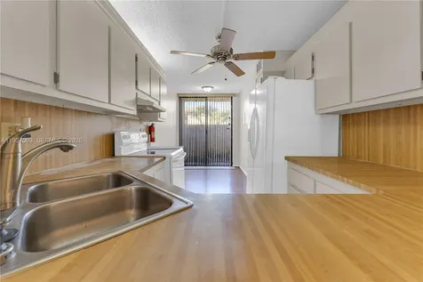 430 NW 214th Street Miami Gardens FL 33169