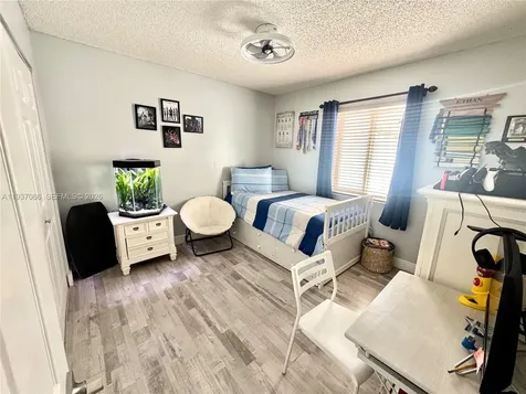 11512 SW 6th Street Sweetwater FL 33174