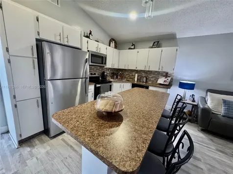 11512 SW 6th Street Sweetwater FL 33174