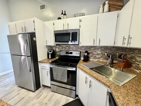 11512 SW 6th Street Sweetwater FL 33174