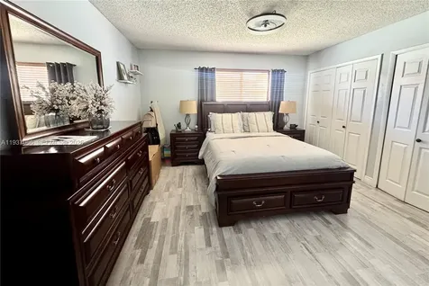 11512 SW 6th Street Sweetwater FL 33174