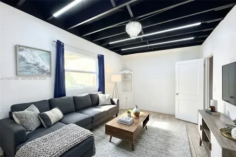 7820 Harding Avenue Miami Beach FL 33141