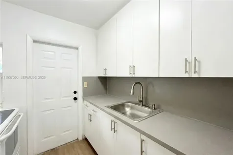 7820 Harding Avenue Miami Beach FL 33141