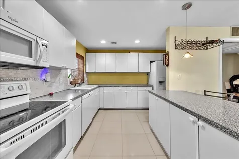 5287 NW 193rd Lane Miami Gardens FL 33055