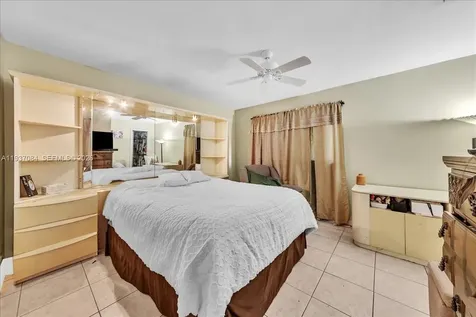 5287 NW 193rd Lane Miami Gardens FL 33055