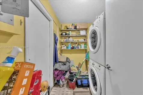 5287 NW 193rd Lane Miami Gardens FL 33055