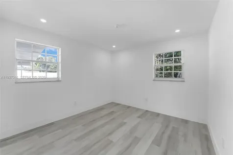 18611 NW 28th Place Miami Gardens FL 33056