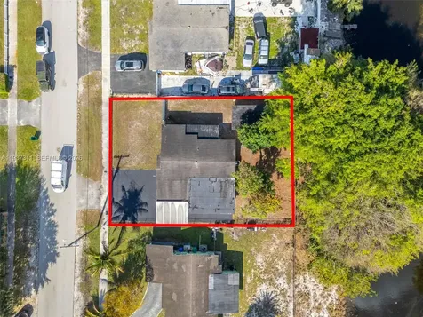 18611 NW 28th Place Miami Gardens FL 33056