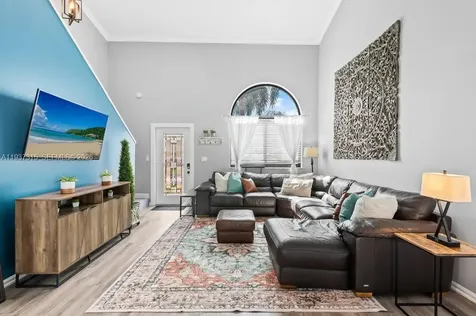 223 SE 8th Street Dania Beach FL 33004