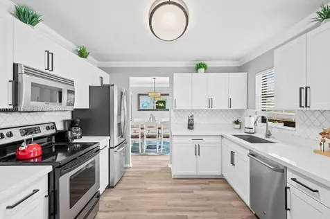 223 SE 8th Street Dania Beach FL 33004