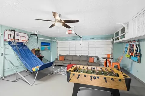 223 SE 8th Street Dania Beach FL 33004