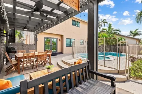 223 SE 8th Street Dania Beach FL 33004