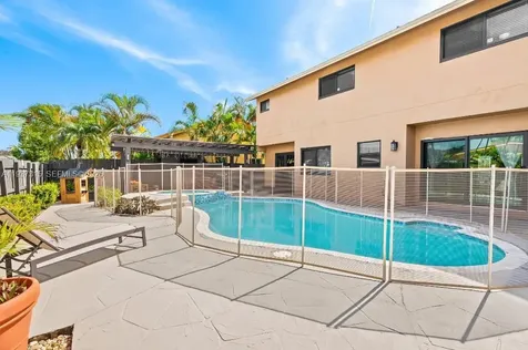 223 SE 8th Street Dania Beach FL 33004