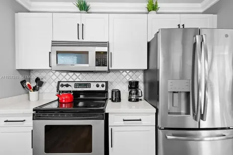 223 SE 8th Street Dania Beach FL 33004