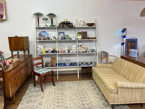 4264 SW 64th Avenue Davie FL 33314