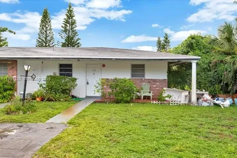 3033 NW 43rd Avenue Lauderdale Lakes FL 33313