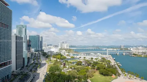 300 S Biscayne Boulevard Miami FL 33131