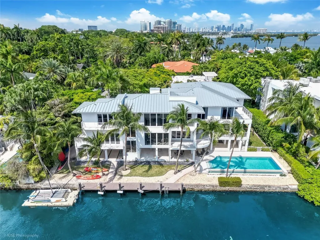 3835 Carole Court Miami FL 33133