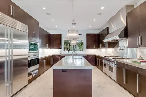 3835 Carole Court Miami FL 33133