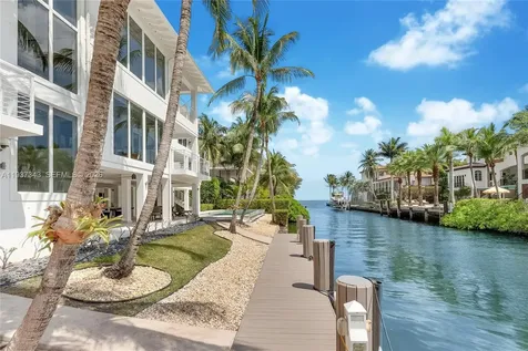 3835 Carole Court Miami FL 33133