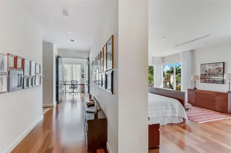 3835 Carole Court Miami FL 33133