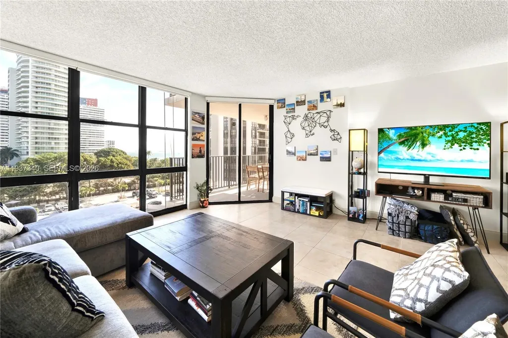 1901 Brickell Avenue Miami FL 33129