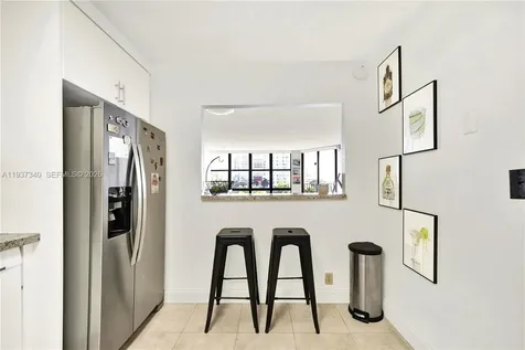 1901 Brickell Avenue Miami FL 33129