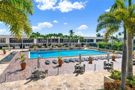 1901 Brickell Avenue Miami FL 33129
