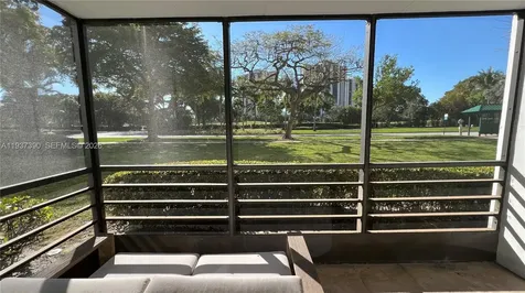 20500 W Country Club Drive Aventura FL 33180