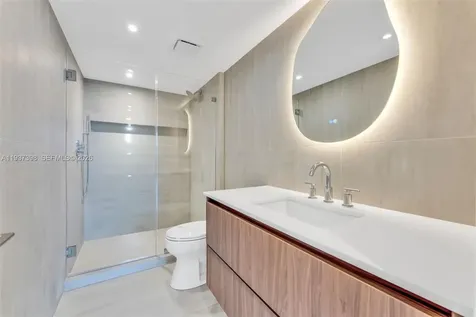 19355 Turnberry Way Aventura FL 33180