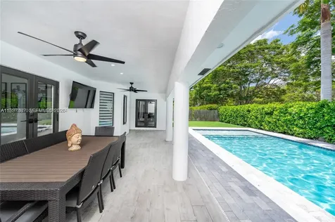 9701 SW 56th Terrace Miami FL 33173