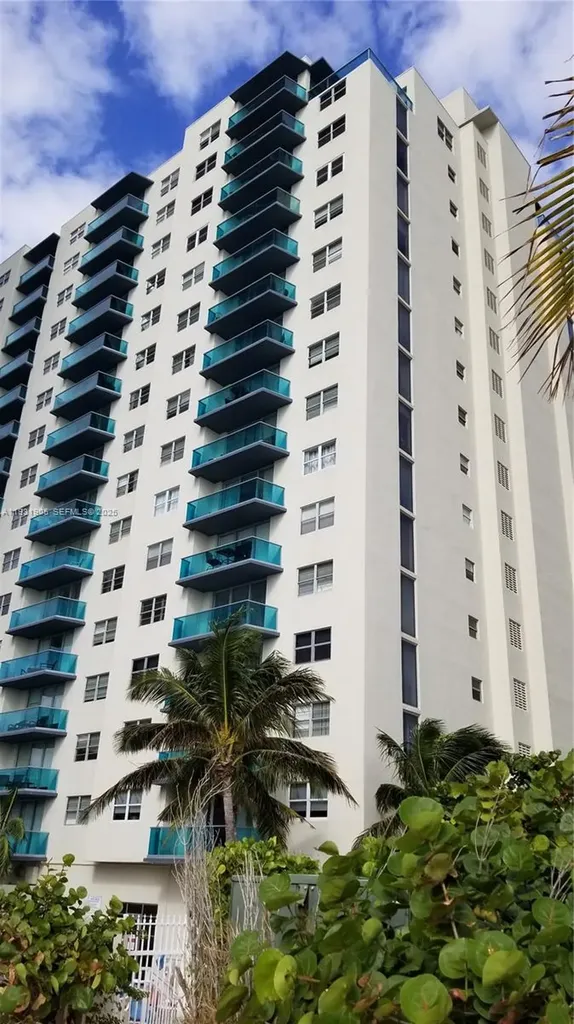 4001 S Ocean Drive Hollywood FL 33019