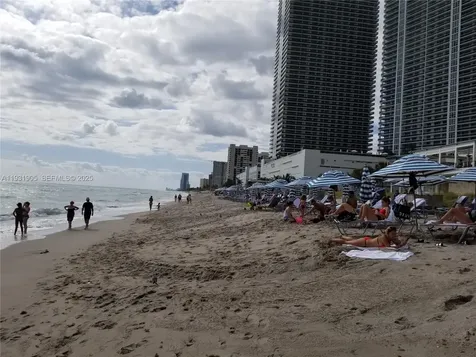 4001 S Ocean Drive Hollywood FL 33019