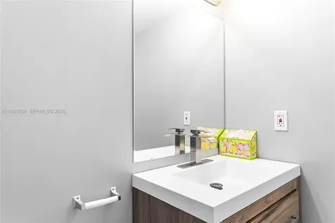 400 Leslie Drive Hallandale Beach FL 33009