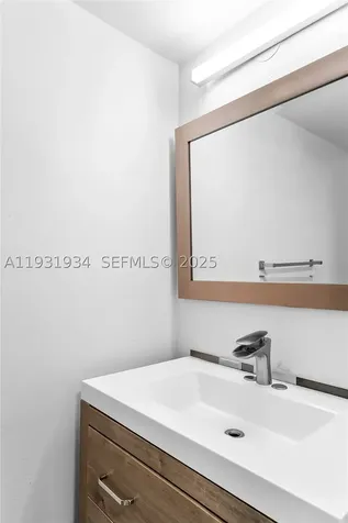 400 Leslie Drive Hallandale Beach FL 33009