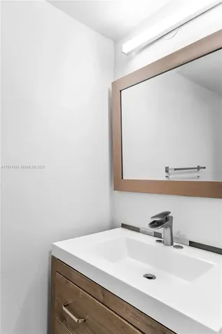 400 Leslie Drive Hallandale Beach FL 33009