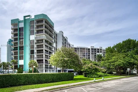 400 Leslie Drive Hallandale Beach FL 33009