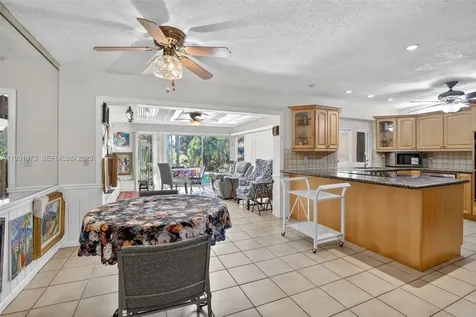 1051 W Tropical Way Plantation FL 33317