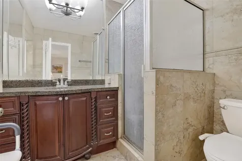 1051 W Tropical Way Plantation FL 33317