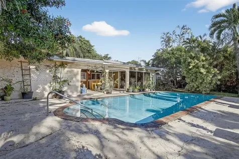 1051 W Tropical Way Plantation FL 33317