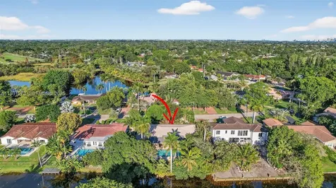 1051 W Tropical Way Plantation FL 33317