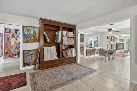 1051 W Tropical Way Plantation FL 33317