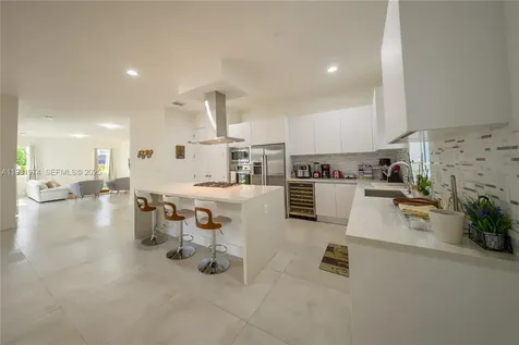 10126 NW 76th Terrace Doral FL 33178